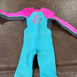O’Neill Pink and Teal Wetsuit. Size 6
